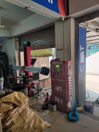 TyreHub | Tyre Shop Ahmedabad | Wheel alignment and balancing