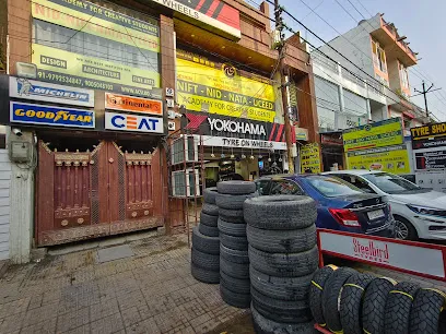 Yokohama Club Network - Tyre on Wheels, Aashiyana Chauraha