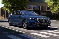 5 Series Exterior image