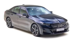BMW i5 Front Right Side