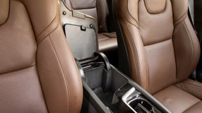 Front Centre Arm Rest Storage