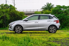 Hyundai i20 Side Profile View (Left)