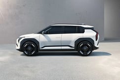 Kia EV3 Side View (Left)
