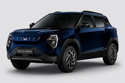 XUV 3XO EV Exterior image