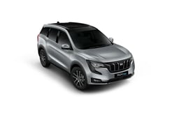 XUV700 Dazzling Silver Dt Color
