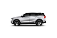 XUV700 Everest White Color