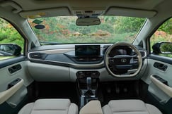 Tata Altroz Dashboard