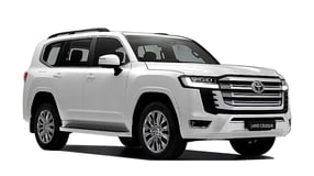 Toyota Land Cruiser 200 Buyers can pick the Toyota Land Cruiser is one of the following exterior colour options - Super White, White Pearl Crystal Shine, Silver Metallic, Grey Metallic, Black,  Attitude Black, Dark Red Mica Metallic, Beige Mica Metallic, Copper Brown, and Dark Blue Mica.