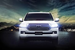 Toyota Land Cruiser Front View