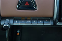 Toyota Urban Cruiser EBELLA AC Controls
